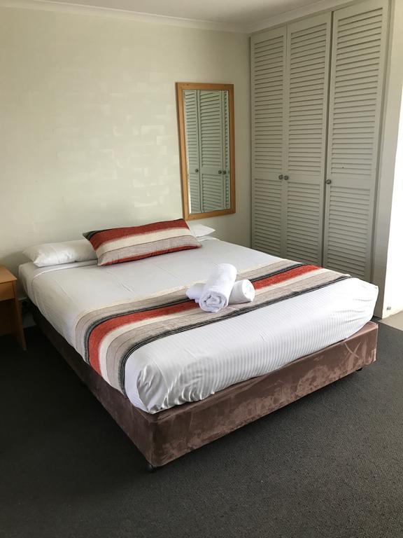 Bathurst Studio Apartments מראה חיצוני תמונה